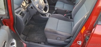 Mazda Premacy - 6