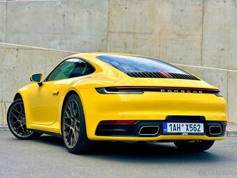 Porsche 911 Carrera - 6