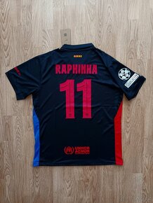 Barcelona 24/25 Away - 6