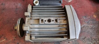 Motor na malou cirkulárku 1,5 KW 400 V ,s brzdou. - 6