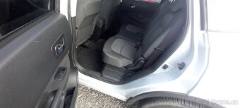 Nissan Qashqai +2,2.0i - 6