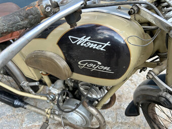 Motocykl Monet - Goyon - 6
