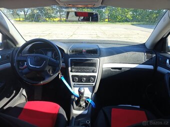 Škoda Octavia II 1.6 TDI 77kw - 6