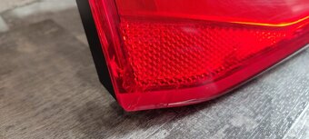 Zadní světlo Audi A4 B8 avant - 6