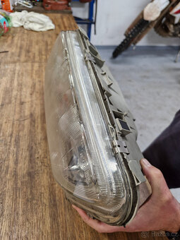 levý přední světlomet Peugeot 806 a Fiat Ulysse - 6