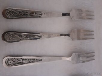 Dezertní vidličky a lžičky - 6