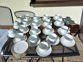 Hrníčky na kávu  pro 17 osob + desertní talířky - 6