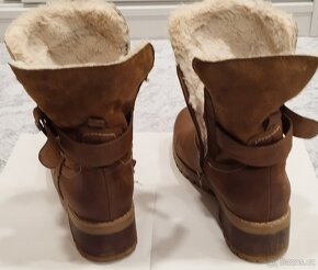 PRODÁM Dámské zimní boty S KOŽÍŠKEM Hnědé - 6