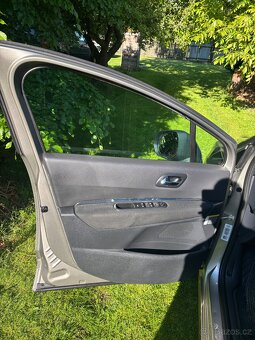 Peugeot 3008 1.6hdi 80kw - 6