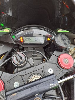Kawasaki Ninja ZX10R - 6