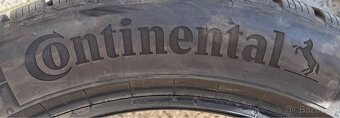Zimní pneu Continental 235/45 R17 97V - málo jeté - 6