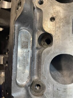 Audi 3.0tdi levá hlava 0593S - 6