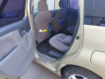 Toyota yaris - 6
