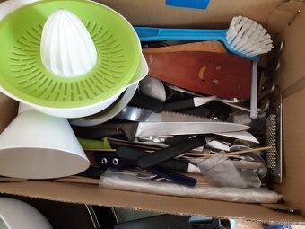 Staré nádobí, příbory, nože - 6