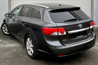 TOYOTA AVENSIS 2.2 D-4D 110 kW • 2011 • BOHATÁ VÝBAVA - 6