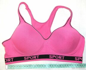 2 x motýlek,4 x lambáda,1 x podprsenka kus 50,- Kč - 6