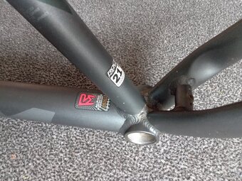 Rám Rock Machine Al - 6