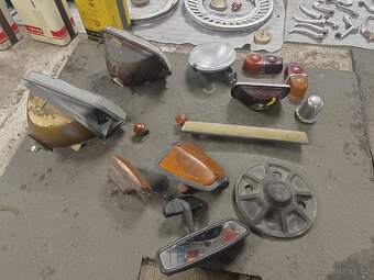 Staré náhradní díly - 6