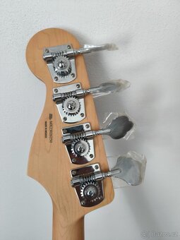 Fender baskytara - 6