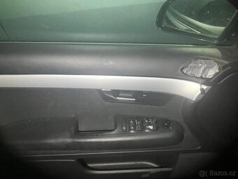 Audi A4 Avant B6 4X DVERE CERNE KOMPLETNI - 6