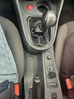 Seat Leon 2.0 TDi 103 kw - 6