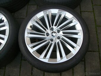 alu kola Superb III Passat B8 letní GY F1 235.40.19 95% - 6