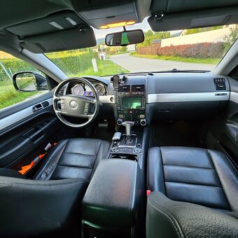 Volkswagen Tuareg 3.0 TDI 4x4 - 6