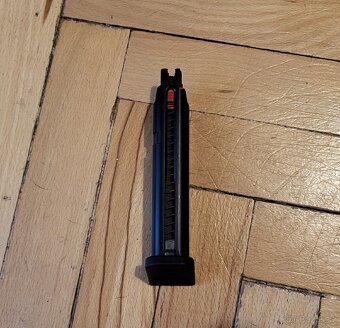Airsoft Custom Full Auto Pistole Glock 18c od značky WE - 6