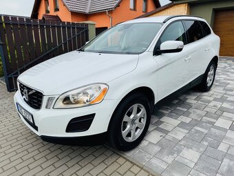 Volvo XC60 D3 120kW FWD velmi dobrý technický i vizuální sta - 6