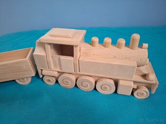 Dřevěný vláček s vlečkou - 6