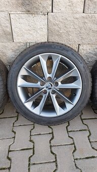 Alu kola 5x100 r16 škoda scala fabia III zimní pneu - 6