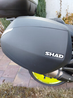 Yamaha MT 10 - 6
