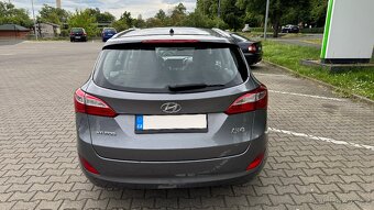 Hyundai i30 kombi 1.6i 88kW 2015 - 6