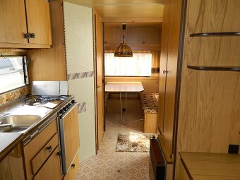 Dvouosý karavan Dethleffs - 6