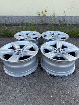 Alu kola BMW / VW T5, T6 průměr R16 rozteč 5 x 120 jako nová - 6