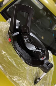 Prodám autosedačku Britax Römer Baby-Safe Pro + Vario Base 5 - 6