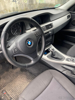 BMW Řada 3, BMW 318D Combi Manual 2.0TDI - 6