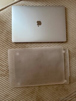 MacBook Pro 2019 15'' - 6