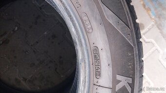 Prodám 2 x pneu Hankook 205/60/16 - 6