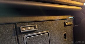 Dělící stěna zavazadlového prostoru ŠKODA Octavia III combi - 6