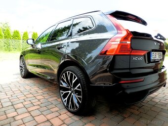 VOLVO XC60 T8 AWD RECHARGE ULTIMATE DARK - 6