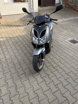 Aprilia Sportcity 125 - 6