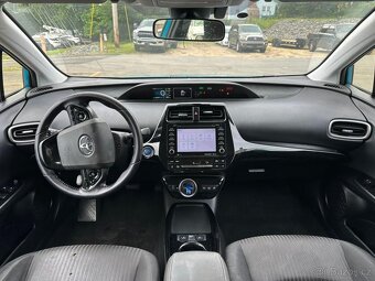 2022 Toyota Prius Prime LE 1.8L Hybrid - 6