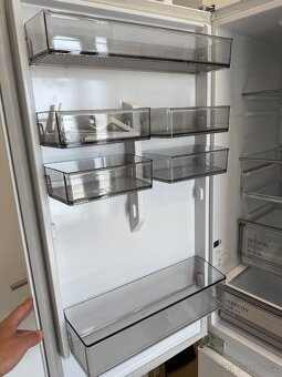 Samsung BRB26705EWW/EF Vestavná kombinovaná lednice - 6