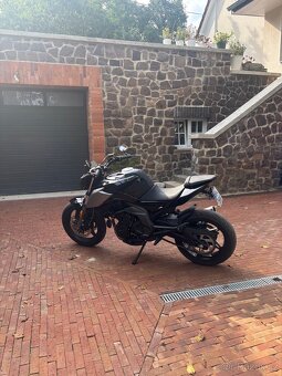 CF Moto 650NK - 6