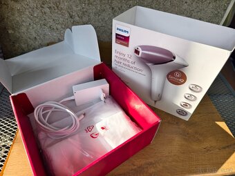 IPL epilátor Philips Lumea BRI 947 nový, jen rozbalený - 6