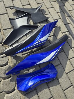 Yamaha yzf R3 - 6