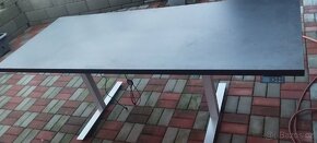 Prodám elektricky výškově nastavitelný stůl. - 6
