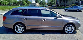 SUPERB ELEGANCE 2.0 TDI DSG 125KW - 6