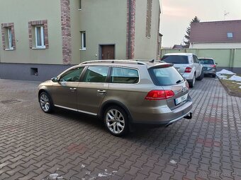 VW Passat B7 Alltrack 2.0 Tdi 125 kW DSG 4x4 combi - 6